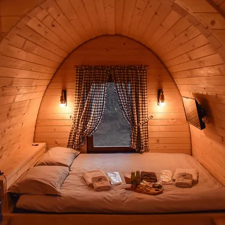 Campismo de Luxo Razbibriga - Riverside Pod By Iglena