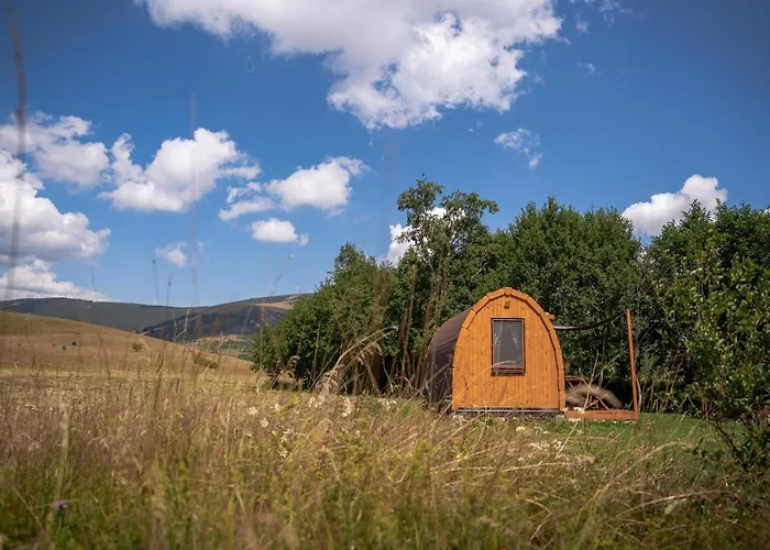 Razbibriga - Riverside Pod By Iglena *